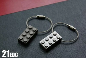 21EDC Grade 5 Titanium 4x2 LEGO Bricks Style Beads Keyring Keychain - Picture 1 of 5