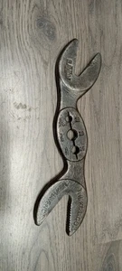 VINTAGE K&B WRENCH CO CROCODILE DOUBLE ENDED WRENCH Newhaven CT - Picture 1 of 4