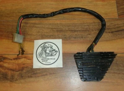 1983 HONDA V45 MAGNA REGULATOR / RECTIFIER - Image 1 of 4