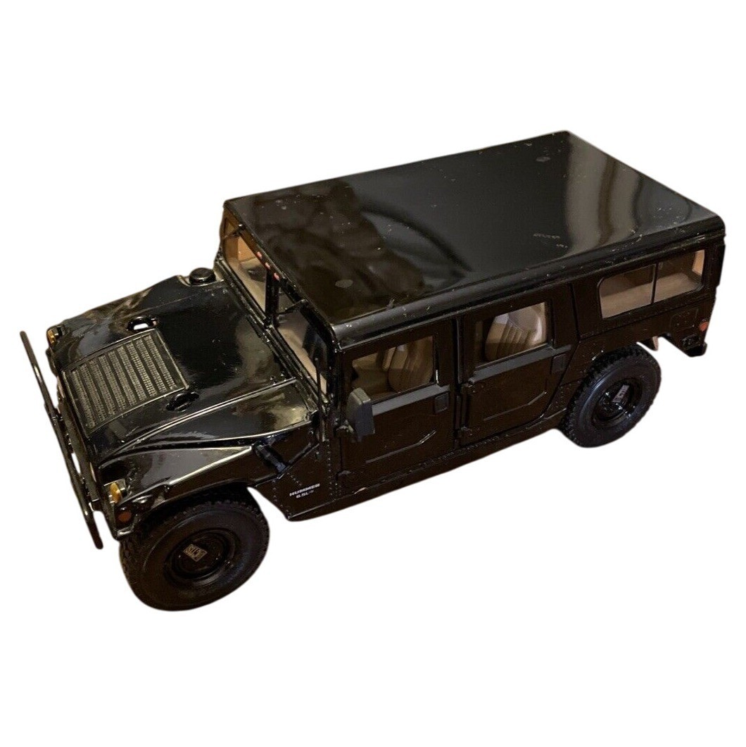 マイスト PREMIERE EDITION ハマー H1 1／18 黒 マイスト PREMIERE EDITION ハマー H1 1／18 黒 ミニカー