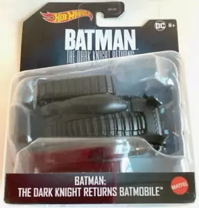 NUOVO Mattel HMV97 Hot Wheels Batman: Il Cavaliere Oscuro Ritorna BATMOBILE TANK 1:50 - Foto 1 di 2