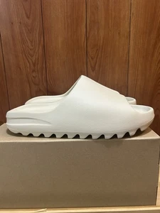 Adidas Yeezy Slide Bone (Restock 2022/2023) FZ5897 Uomo Taglia 12 - Foto 1 di 5