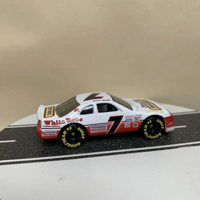1993 Matchbox #7 Jimmy Hensley White Rose Ford Thunderbird 1:64 NM - Изображение 1 из 4