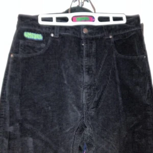 EMPYRE TORI Black Corduroy Skate Loose Fit Baggy Pants Women’s Size 10 - Picture 1 of 5