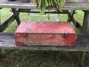ANTIQUE PRIMITIVE WOODEN CARPENTERS TOOL BOX OLD PAINT HANDMADE FARM BARN FIND - Picture 1 of 5