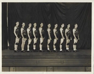 Rare Original Type 1 1920's Langley Air Corps 8x10 Basketball Team Press Photo - Picture 1 of 2