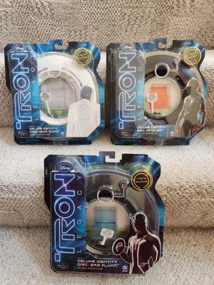 Discos de identidad de lujo Tron Legacy de Disney ¡SAM FLYNN, KEVIN FLYNN Y RINZLER! Nuevo Foto 1 de 4