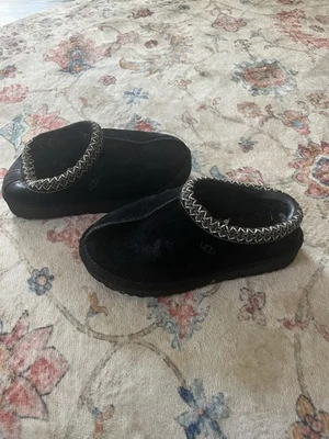 Ugg Tasman Negro Talla 6.5 Foto 1 de 4