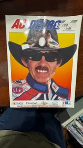 Revista de recuerdo AC Delco 200/500 1992 Nascar difícil de encontrar - Imagen 1 de 2