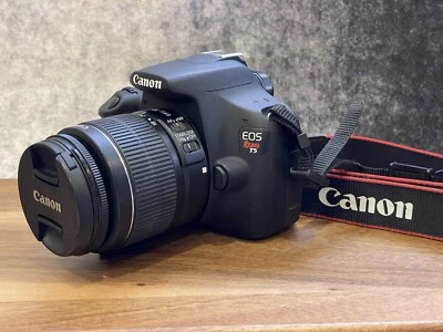 Cámara digital SLR EX+ Canon EOS Rebel T5 / 1200D 18,0 MP con lente - OBTURADOR BAJO Foto 1 de 4