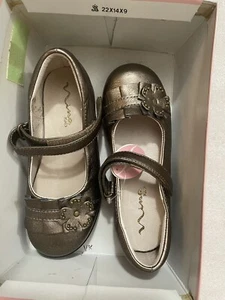 NEW NINA 'Celine' Little Girls Bronze Metallic Mary Jane School Shoes Size 11M - Picture 1 of 3