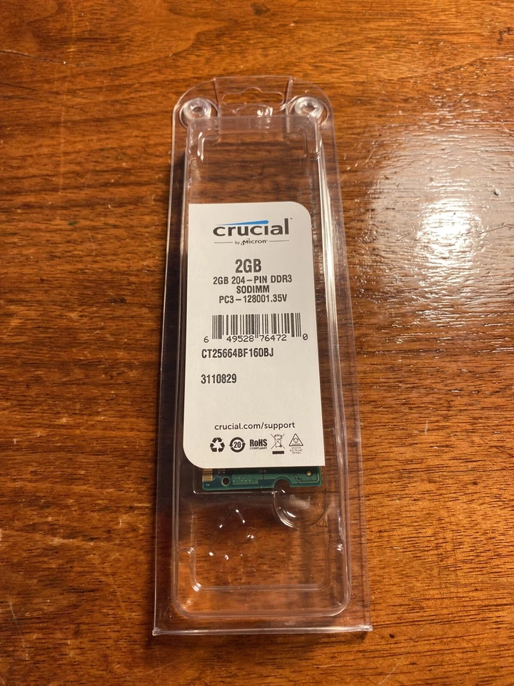 Crucial 2GB 204-PIN DDR3 SODIM laptop memory - Image 1 of 2