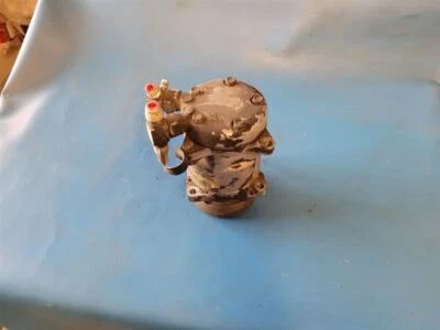 82 83 84 85 86 87 88 AMC EAGLE AC COMPRESSOR INTEGRAL AC 6 CYL 13243 - Image 1 of 4