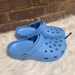 Crocs Unisex-Child Classic Blue Clog (Little Big Kid) Size 6 NEW Women’s 6 - Picture 1 of 6