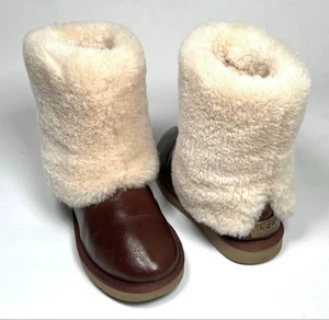 Neu mit Etikett UGG Winterstiefel Größe 8 braun Leder beige Lammfell - Bild 1 von 7