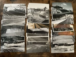 Locomotive Trains / Stations British railway photograph Lot X30 Lot.79 - Picture 1 of 8