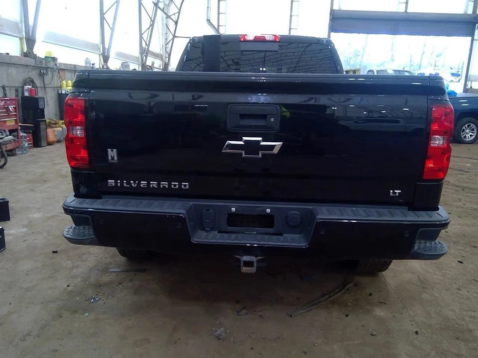 Brake Master Cylinder Fits 15-20 ESCALADE 6858489 - Image 1 of 4