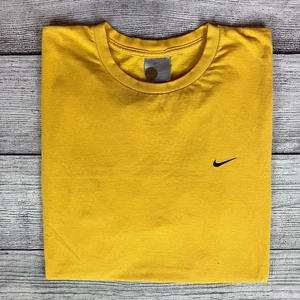 Vintage 1990s Nike Silver Tag Yellow Essential T-shirt size Men's XXL - Picture 1 of 10