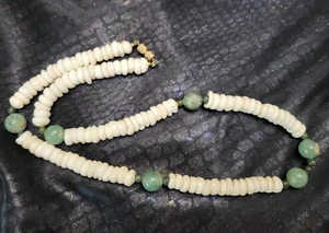 VINTAGE-PUKA & JADE NECKLACE-BOHO-1970's-ESTATE PIECE - Picture 1 of 6