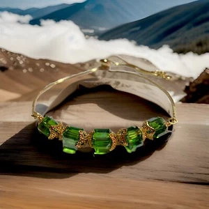 Swarovski Peridot AB 8 mm Cube Beads Adjustable Bracelet Gold Artisan Made USA - Picture 1 of 1