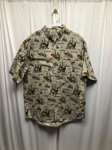 Cabelas Shirt Mens Large Tall Short Sleeve Buttons All Over Wildlife Deer Print - Picture 1 of 6