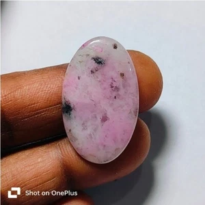 Piedra Tugtupite Natural Tugtupite Cabujón Piedras Preciosas Sueltas Joyería 26 Ct. ME-9015 - Imagen 1 de 4