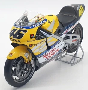 Minichamps 1/12 Scale Motorcycle 122 006146 - Honda NSR 500 Nastro Azzuro 2000 - Picture 1 of 5
