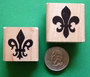 Combo de estampillas de goma de 2 piezas con flor de lis. Montado en madera - Imagen 1 de 2