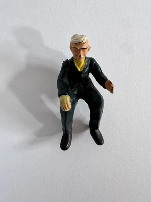 Corgi Toys 1/43 Massey Ferguson / Ford Super Major Tractor Plastic Driver Figure - Image 1 of 4