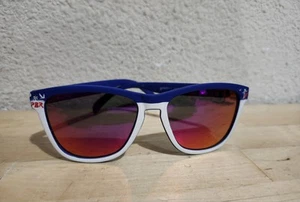 GOODR PABST BLUE RIBBON SUNGLASSES PABST O'CLOCK GOODR SUNGLASSES NO BOX - Picture 1 of 13