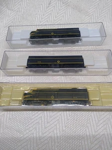 Life-Like 3 Trains N Scale Powered FA2 FB2 And FA2 Dummy Locomotives Both Tested - Picture 1 of 14