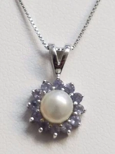 COLGANTE DE PERLA Y AMATISTA DE ORO BLANCO 14 QUILATES CON CADENA - Imagen 1 de 6