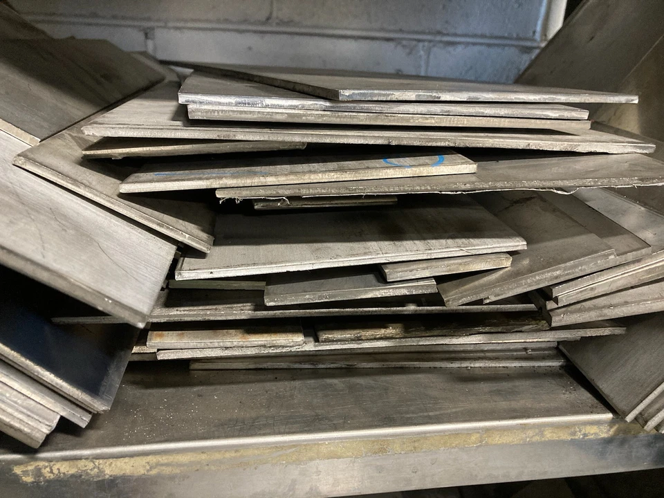 Separadores de cuña de placa de acero inoxidable de aleación 304 - 5" x 5" - 3/16" - Paquete de 3 Foto 1 de 1