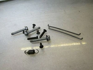 Bulloni viti lato sedile anteriore destro Renault Espace 2 MK2 2.0 91-97 si vede in foto - Foto 1 di 3