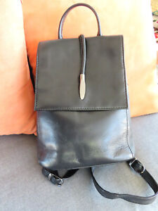 Manzoni black genuine leather shoulder / backpack Perfect size n condition