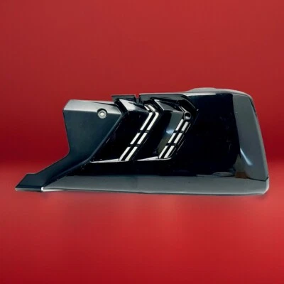 Carenado inferior derecho negro brillante 48018051A genuino Ducati Xdiavel S 2016-2021 Foto 1 de 4