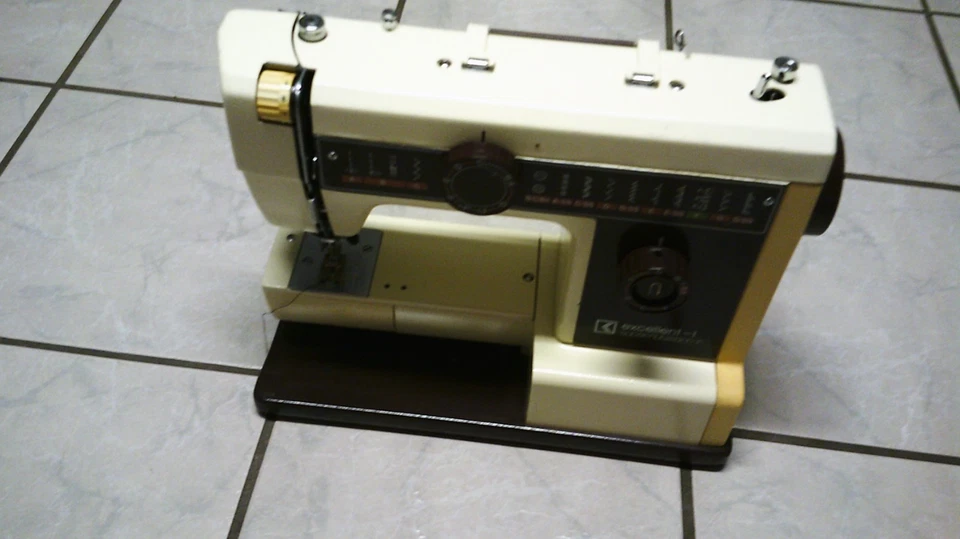 Freiarm-Nähmaschine Dorina Type: 656 - Bild 1 von 4