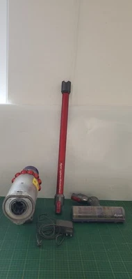 Dyson Cyclone V10 Motorhead – Akku-Staubsauger (defekt) _5_5 - Bild 1 von 4