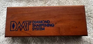 VINTAGE US DMT DIAMOND SHARPENING SYSTEM KNIFE SHARPENER WITH/ BOX.. VERY GOOD! - Picture 1 of 7