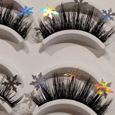 R T Lashes ✨ SNOWFLAKE Medium Holographic Rainbow Silver Eyelash Christmas Xmas - Image 1 of 4