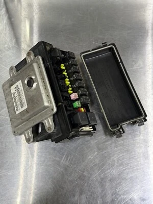 2006 Dodge Durango Engine Computer Module ECM ECU Brain Box P/N P04692111AG - Image 1 of 4