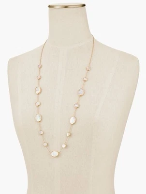 Conjunto de Colar e Brincos Talbot Madrepérola e Tom Dourado Novo sem etiquetas Luxo Silencioso - Imagem 1 de 4