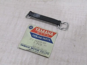 GENUINE YAMAHA NOS AIR FILTER GUIDE HOLDER STRAP 371-14459-00 73-74 TX500 XS500 - Picture 1 of 3