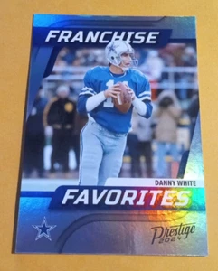 2024 Panini Prestige Danny White Franchise Favoritos #10 - Lámina - Vaqueros - Imagen 1 de 2
