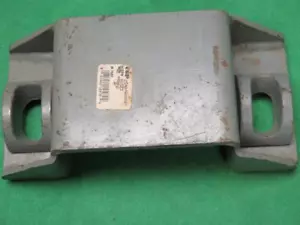 USP HUGT3 4-15/16 CONNETTORE TRAVE TRAVE RIALZO ALTO HUG-3 7-3/8 4-15/16 - Foto 1 di 1