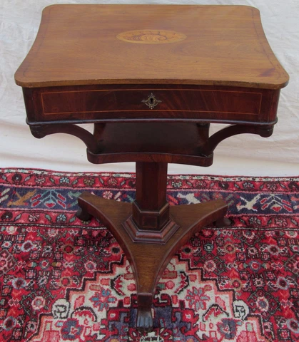 EARLY 19TH C REGENCY CONCH SHELL INLAID MAHOGANY ANTIQUE TABLE - ANTIQUE STAND Cover