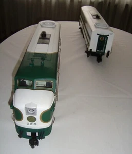 Aristo Craft 2 Diesel Loc 0motives ART-22319 & ART-22319 G Scale - Picture 1 of 21