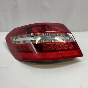 2010 - 2013 Mercedes E550 E350 Sedan LED Tail Light Lamp Left OEM A2129060758 - Imagen 1 de 13