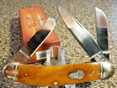 Rough Rider RR787, Tobacco Smooth Bone Sowbelly Outdoorsman Series, 3-3/4", NEW - Image 1 of 4