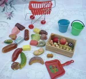 DDR Kaufmannsladen / Puppenhaus  Zubehör Obst, Wurst, Einkaufswagen u.a. - Bild 1 von 3